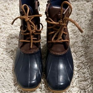 Sperry boots Girls size 5, Saltwater duck boot EUC!